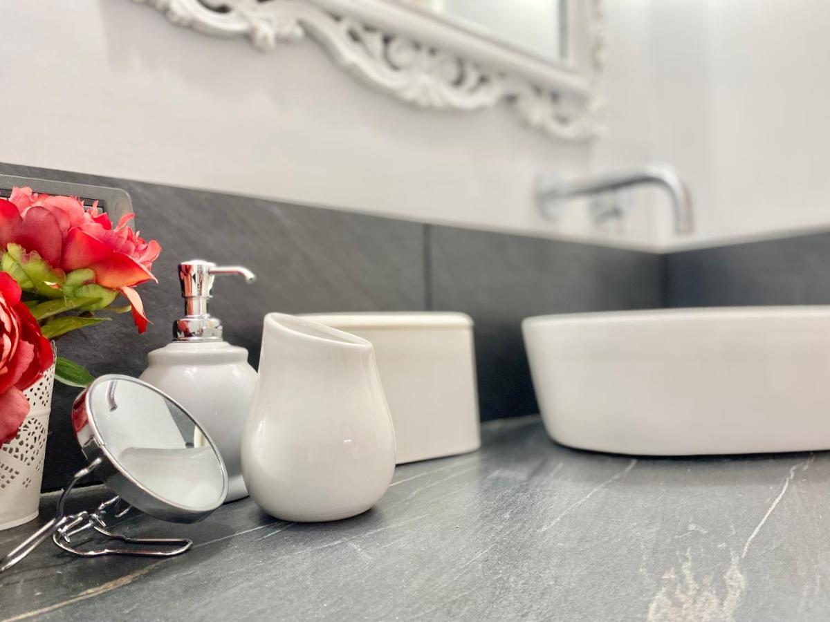 Apartament Casaviva - Le Vele Di Angela Genua Zewnętrze zdjęcie